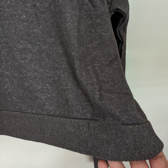 🆕 Pink Rose Sweater Charcoal Gray Cowl Neck XL Thumb Holes Long Sleeves - Picture 12 of 15